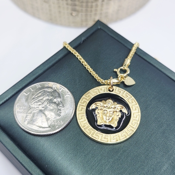 Versace Gold Pendant Necklace - Picture 2 of 3